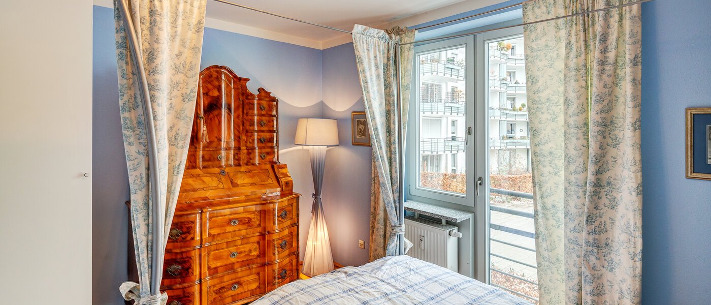 apartment München Bogenhausen 02 sleeping area 6185