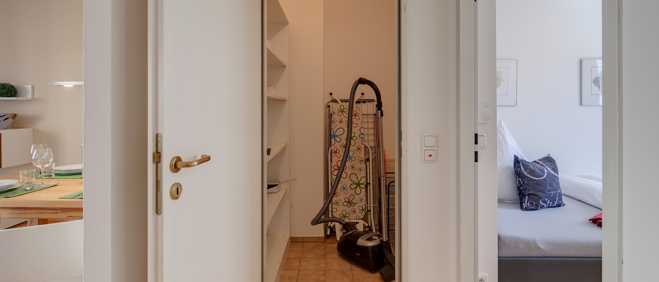 apartment München Maxvorstadt - Westen 01 storage room 6196