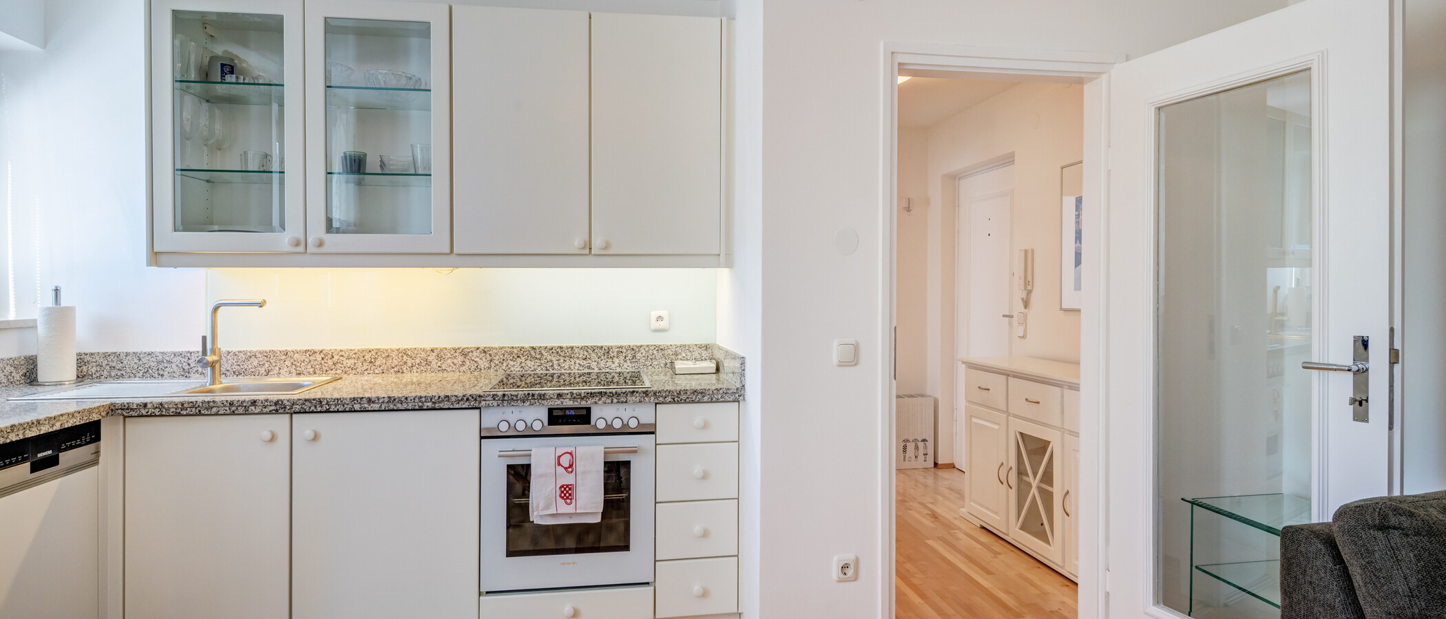 apartment München Bogenhausen 03 living area 6213