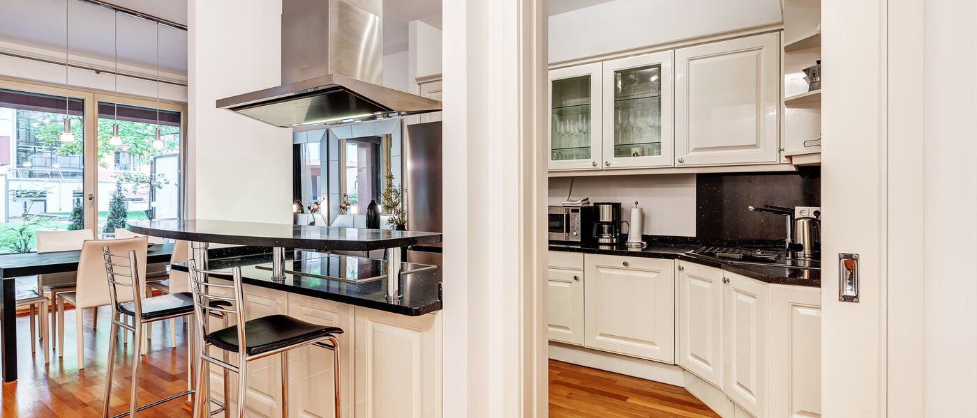 apartment München Schwabing-Nord (zw. Leopoldstraße & Englischen Garten) 04 kitchen 6300