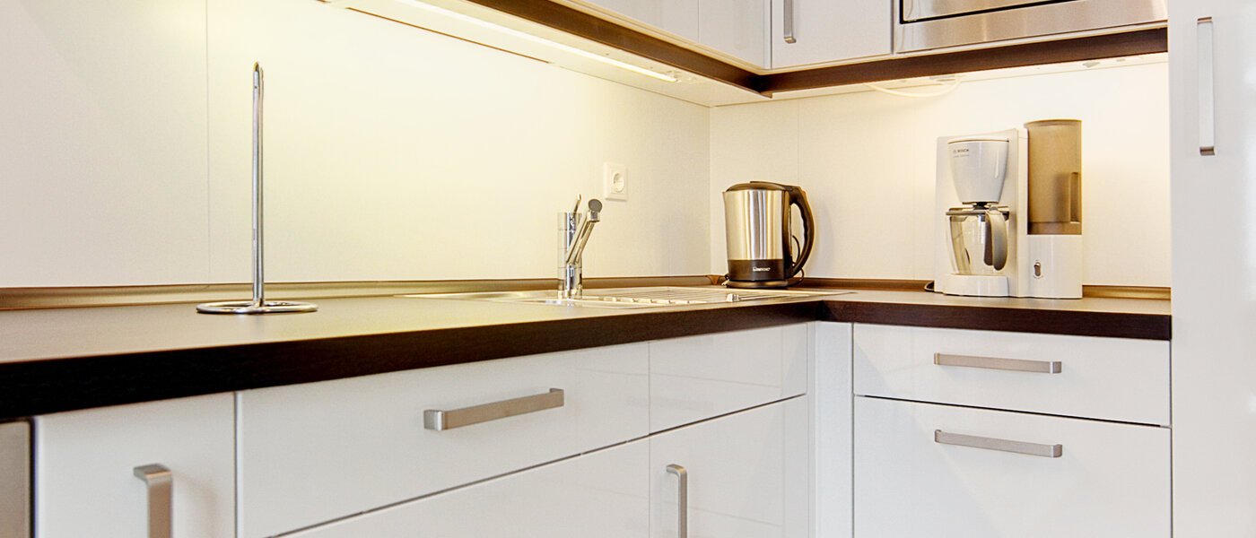 apartment München Schwabing-Nord (zw. Belgrad- & Leopoldstraße) 01 kitchen 6335