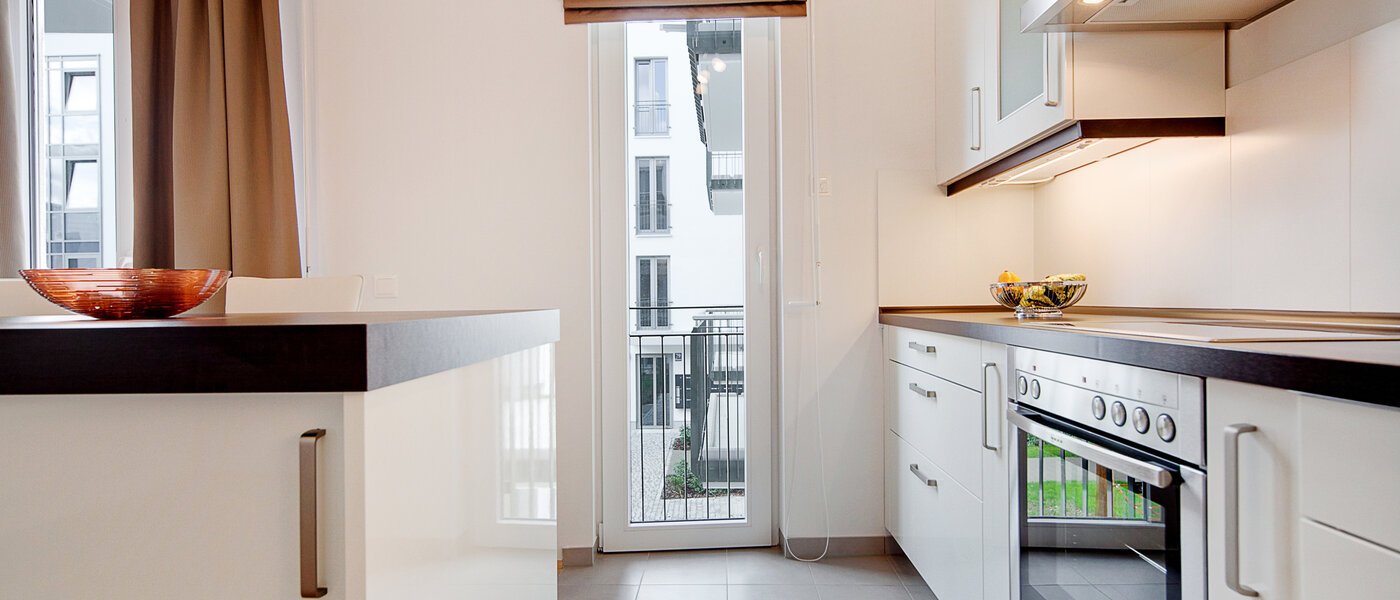 apartment München Schwabing-Nord (zw. Belgrad- & Leopoldstraße) 03 kitchen 6335