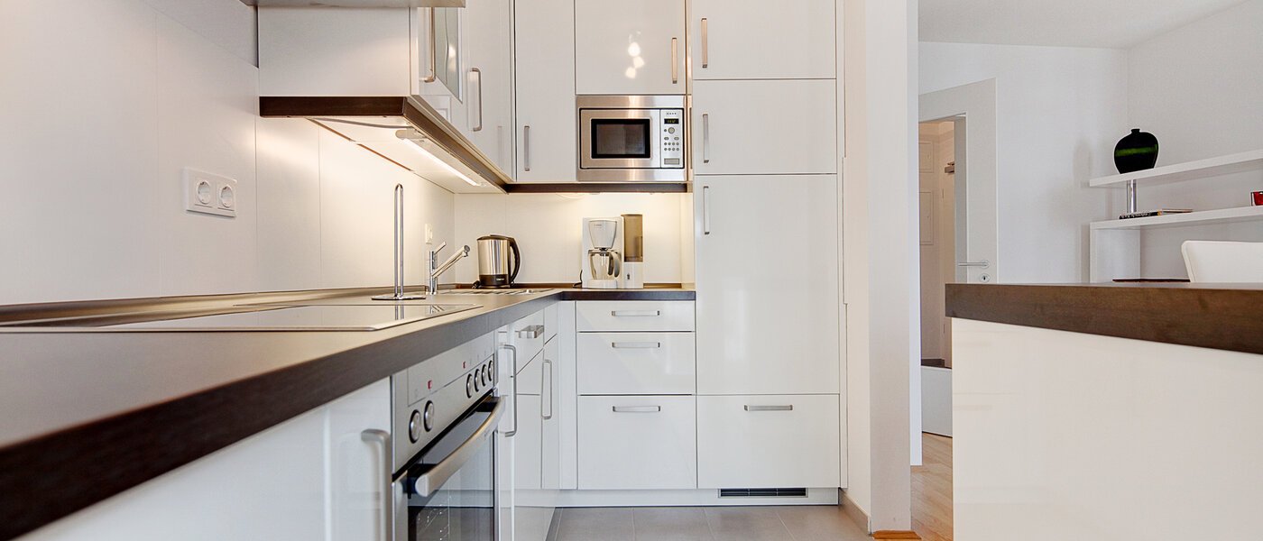 apartment München Schwabing-Nord (zw. Belgrad- & Leopoldstraße) 04 kitchen 6335