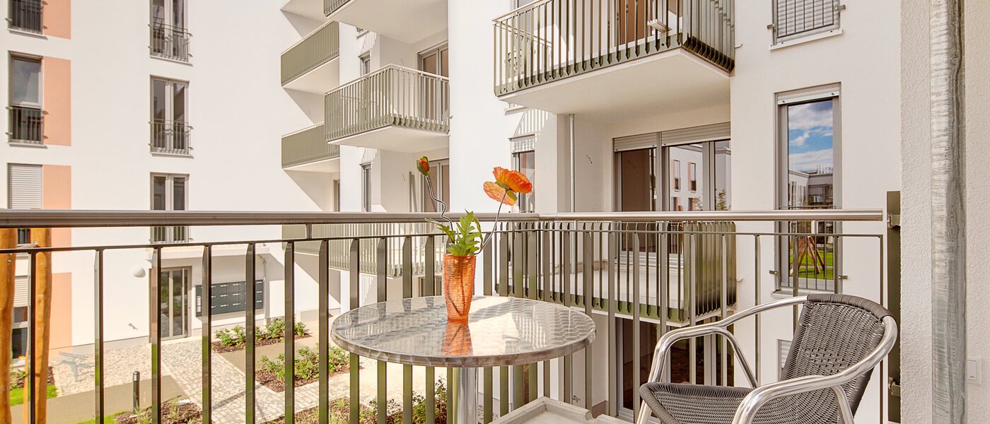 apartment München Schwabing-Nord (zw. Belgrad- & Leopoldstraße) 01 balcony 6335