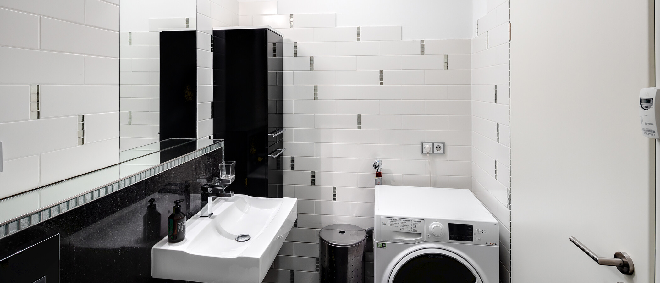 apartment München Glockenbachviertel 03 bathroom 6366