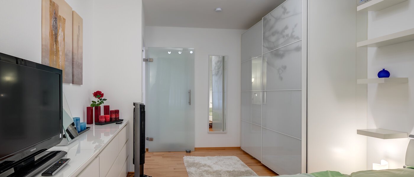 apartment München Maxvorstadt - Universitätsviertel 03 sleeping area 6407