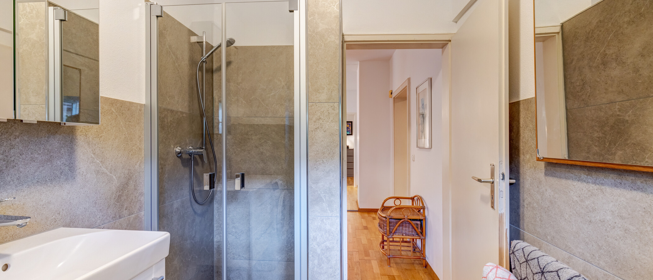 apartment Fahrenzhausen 03 bathroom 6417