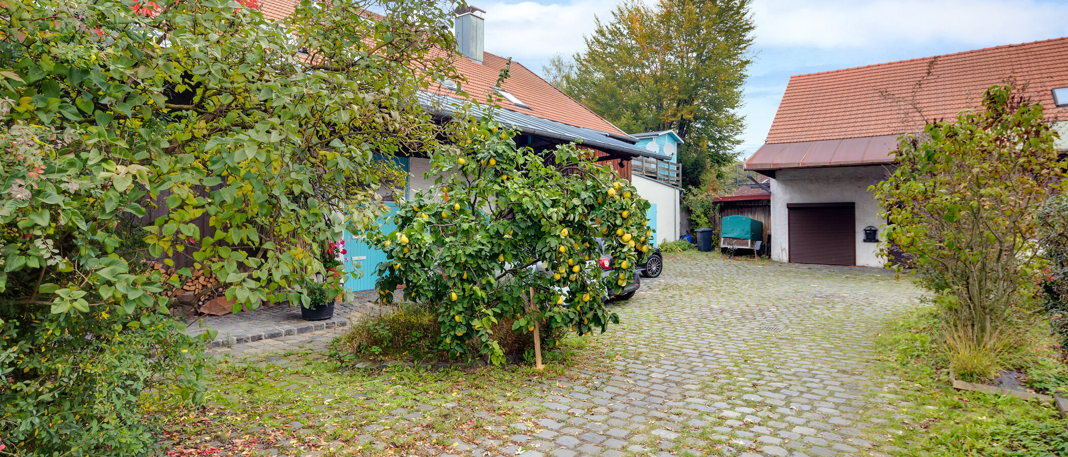apartment Fahrenzhausen 01 inner courtyard  6417