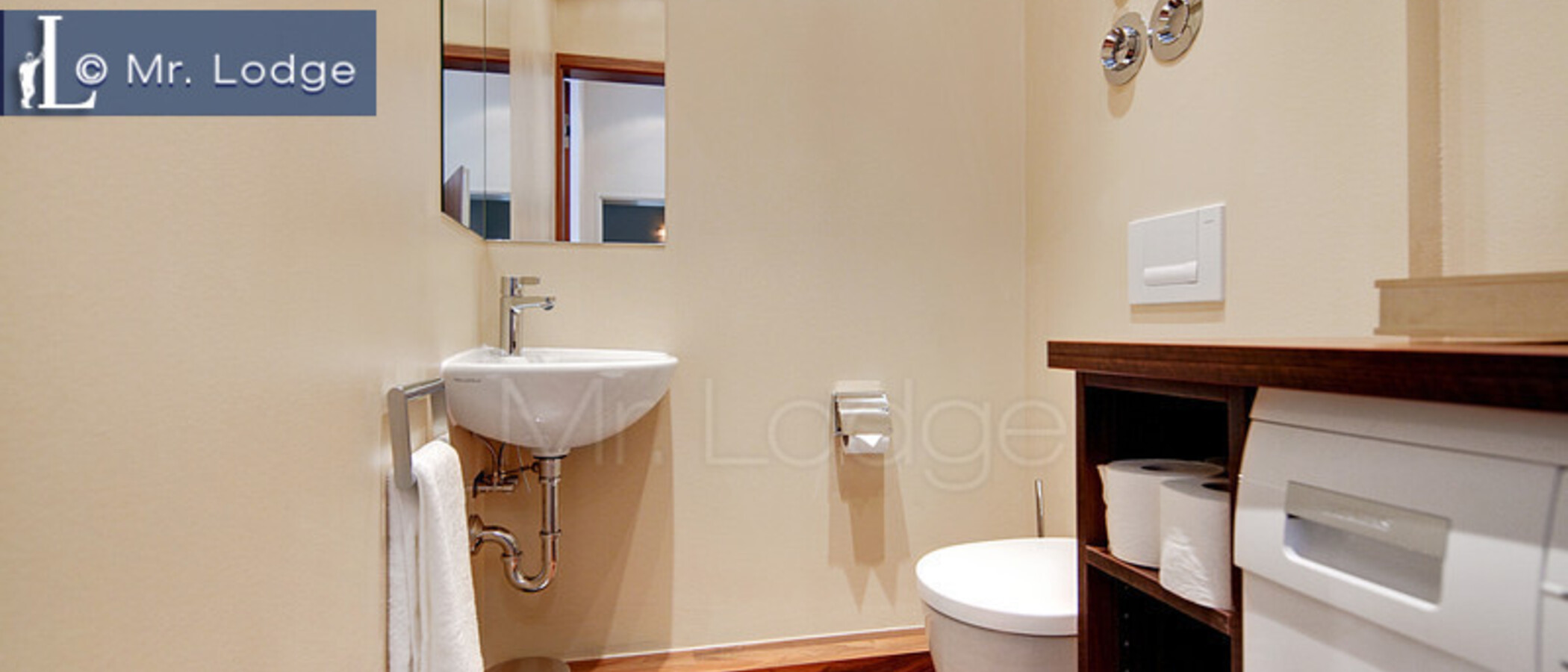 apartment München Altstadt 02 separate toilet 6423