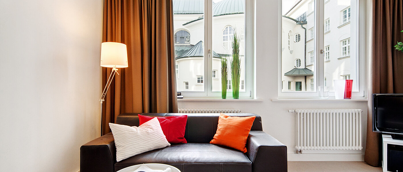 apartment München Lehel 02 living room 6433