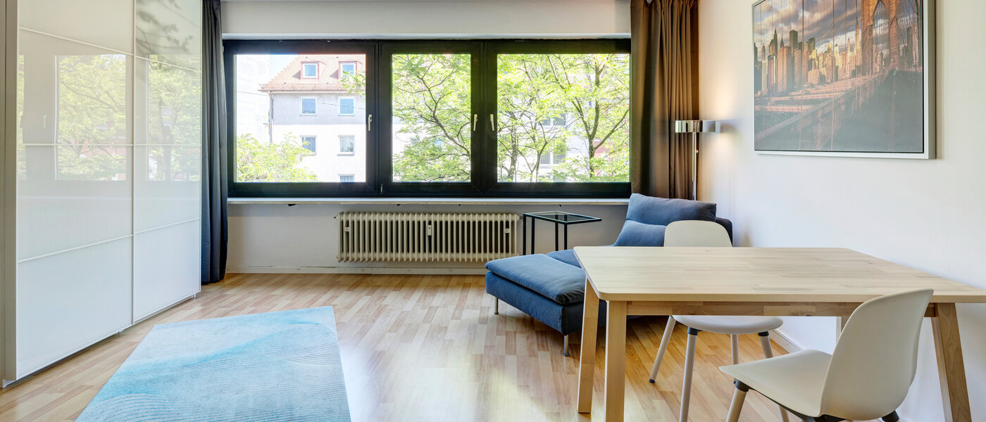 apartment München Neuhausen 02 living area 6444