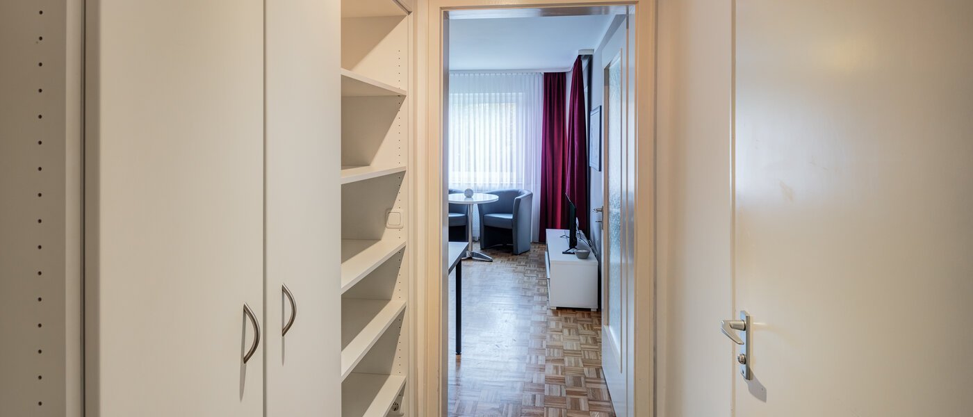 apartment Planegg 01 hall 6451