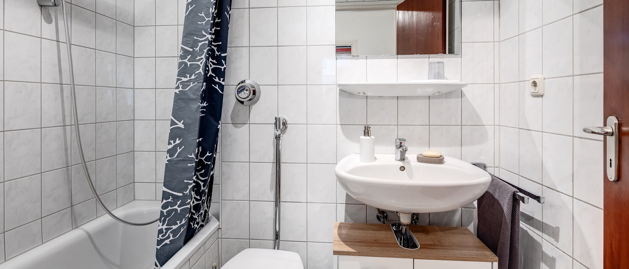 apartment München Haidhausen 01 bathroom 6468