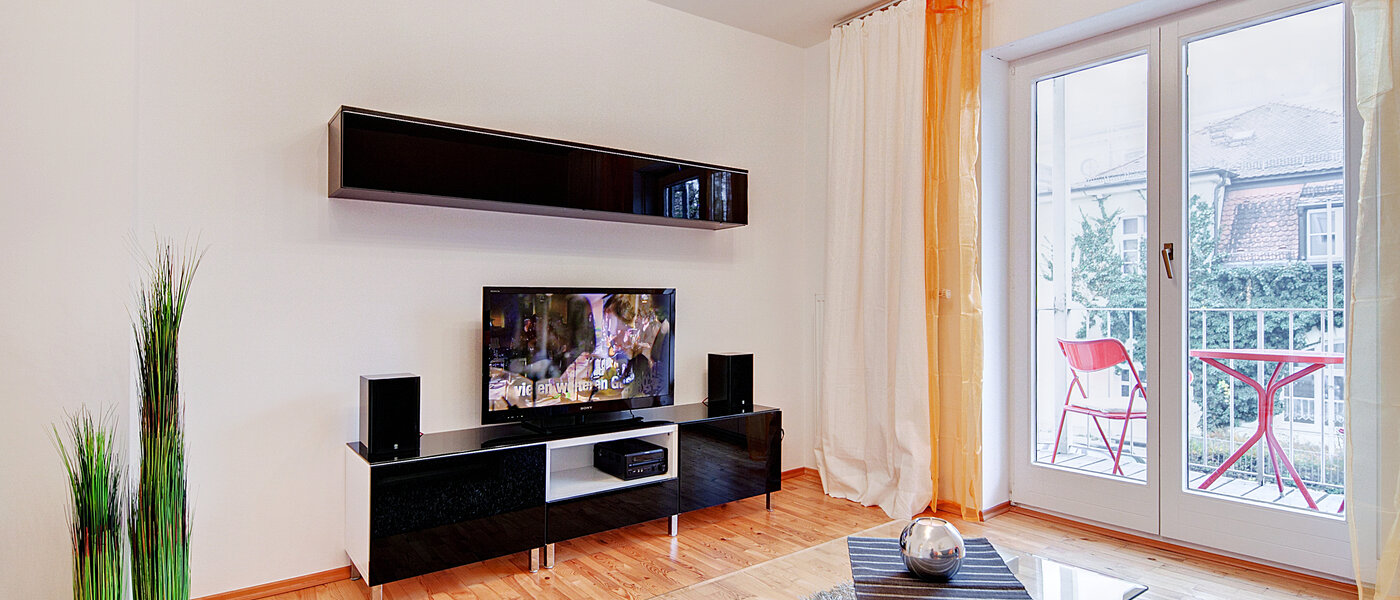 apartment München Schwabing (links der Leopoldstraße) 03 living room 6480