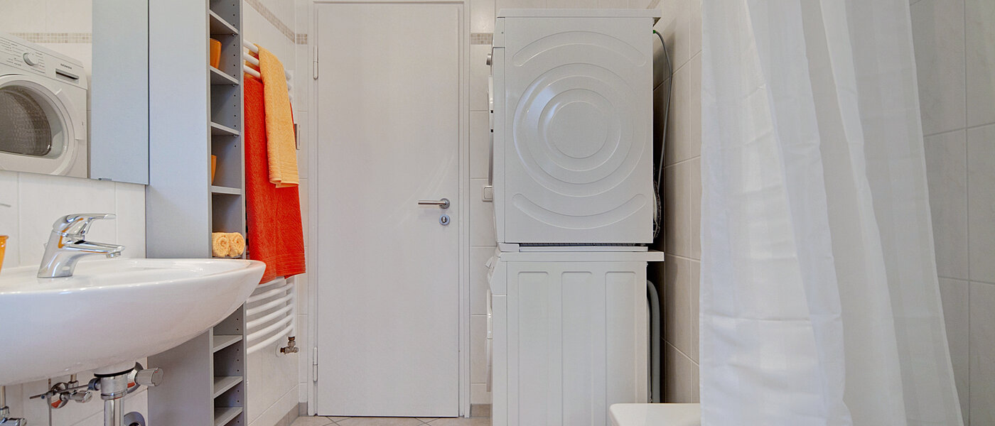 apartment München Schwabing (links der Leopoldstraße) 03 bathroom 6480