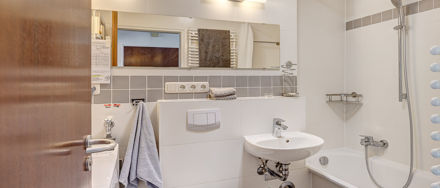 apartment München Maxvorstadt - Universitätsviertel 01 bathroom 6485