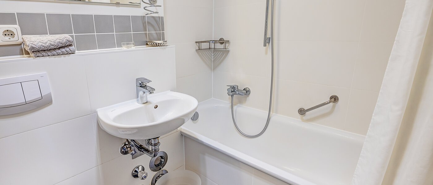 apartment München Maxvorstadt - Universitätsviertel 02 bathroom 6485