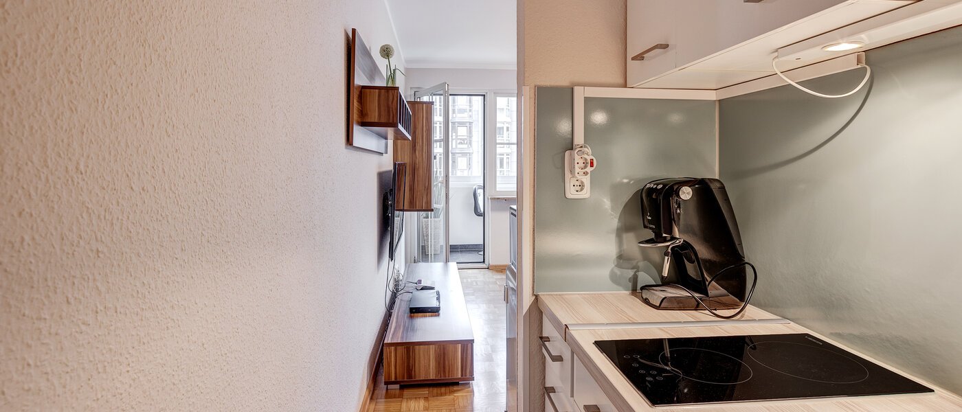 apartment München Schwabing (links der Leopoldstraße) 03 kitchen 6491