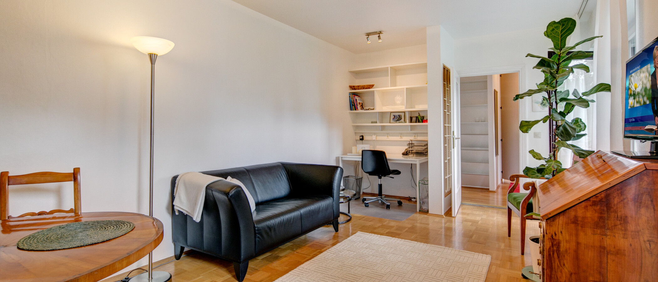 apartment München Fasangarten 03 living room 6501