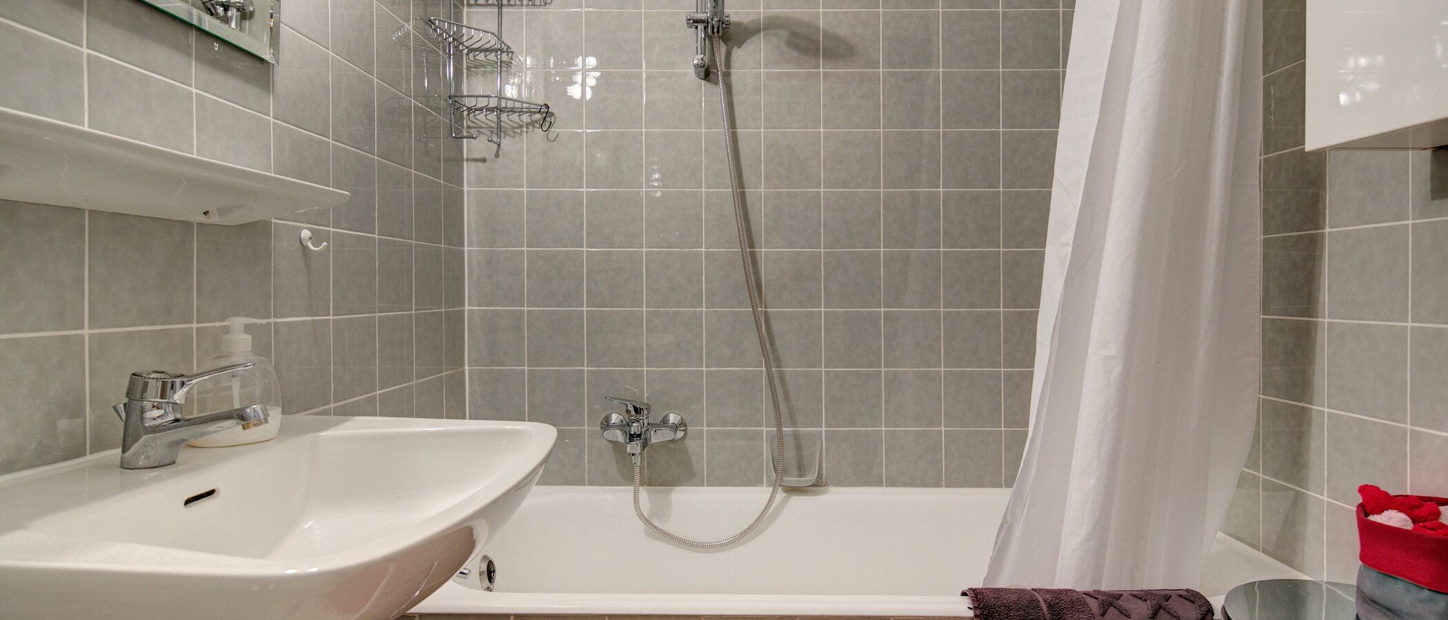 apartment München Fasangarten 01 bathroom 6501
