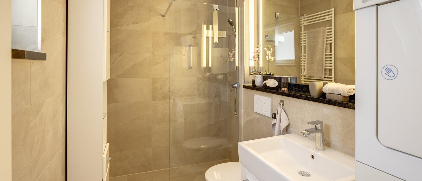 apartment München Maxvorstadt 01 bathroom 6524