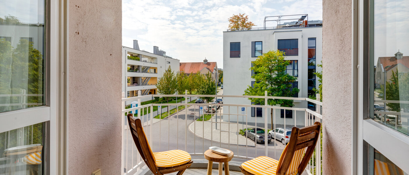 apartment München Schwabing-Nord (zw. Belgrad- & Leopoldstraße) 01 balcony 6538