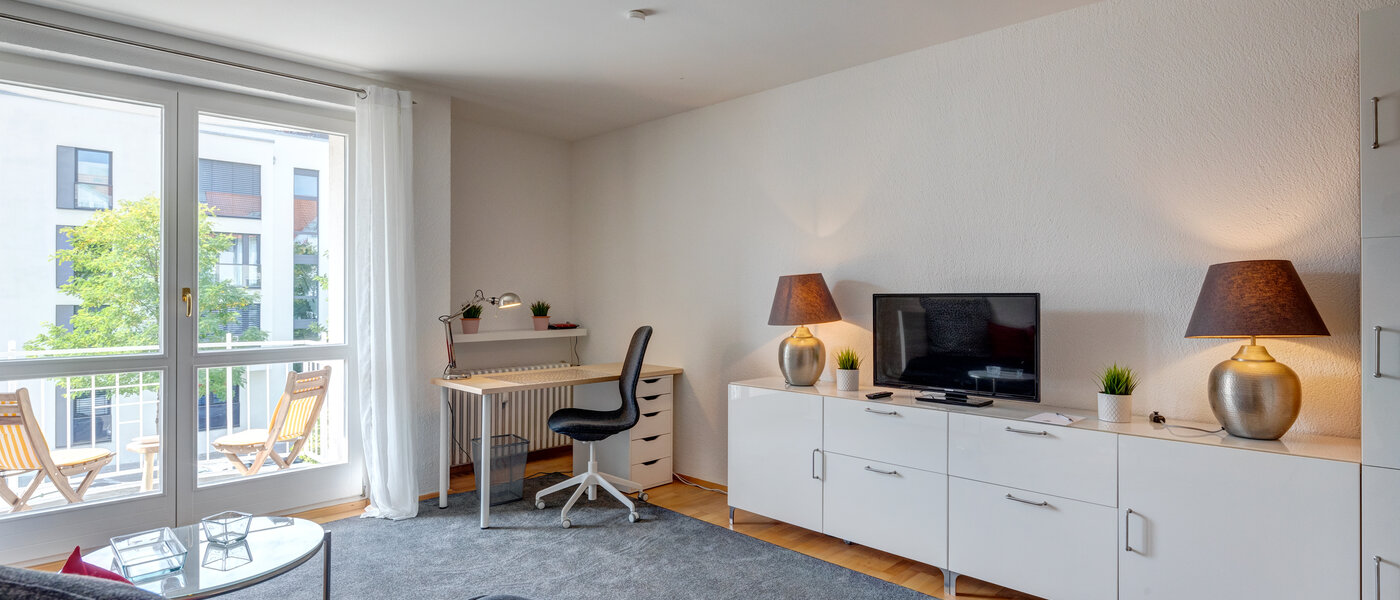 apartment München Schwabing-Nord (zw. Belgrad- & Leopoldstraße) 02 living area 6538