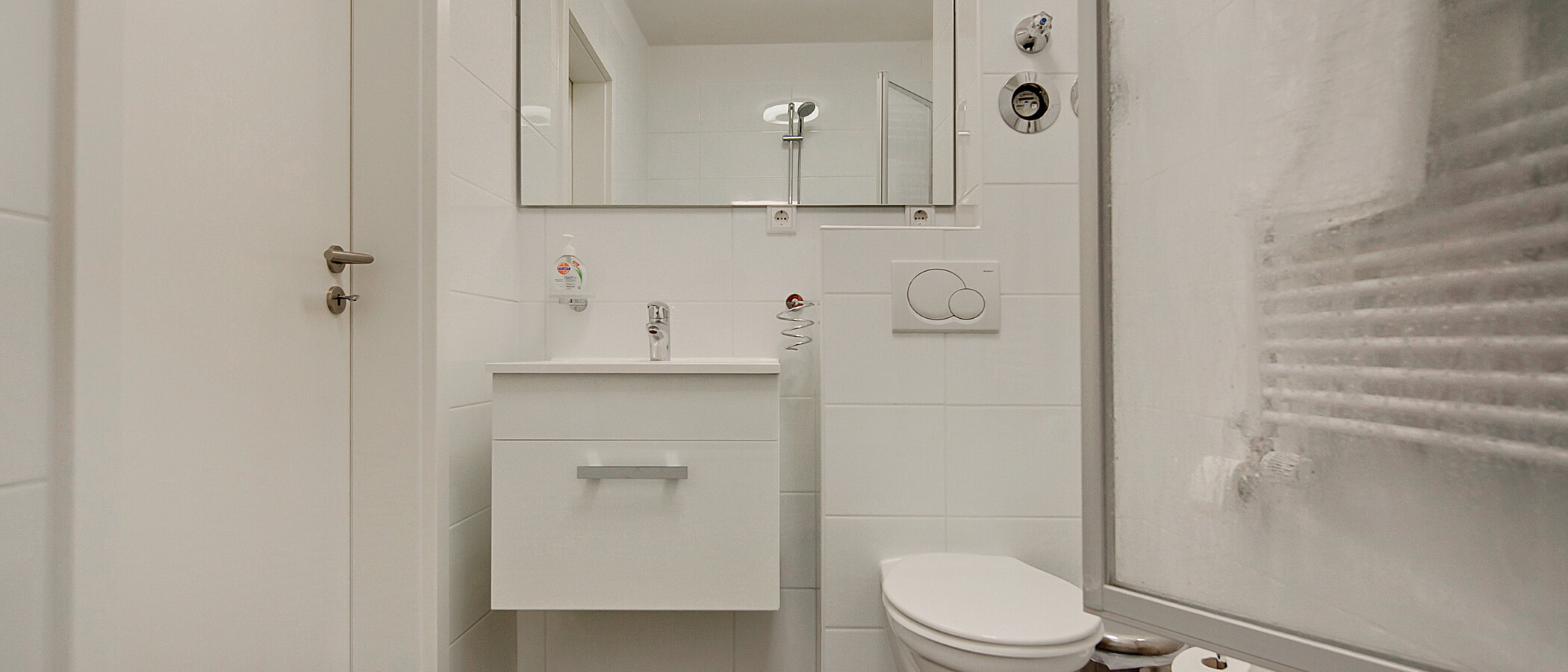 apartment München Schwabing 01 bathroom 6560