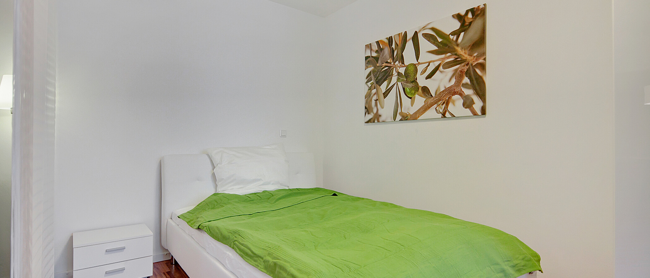 apartment München Schwabing 01 sleeping area 6560