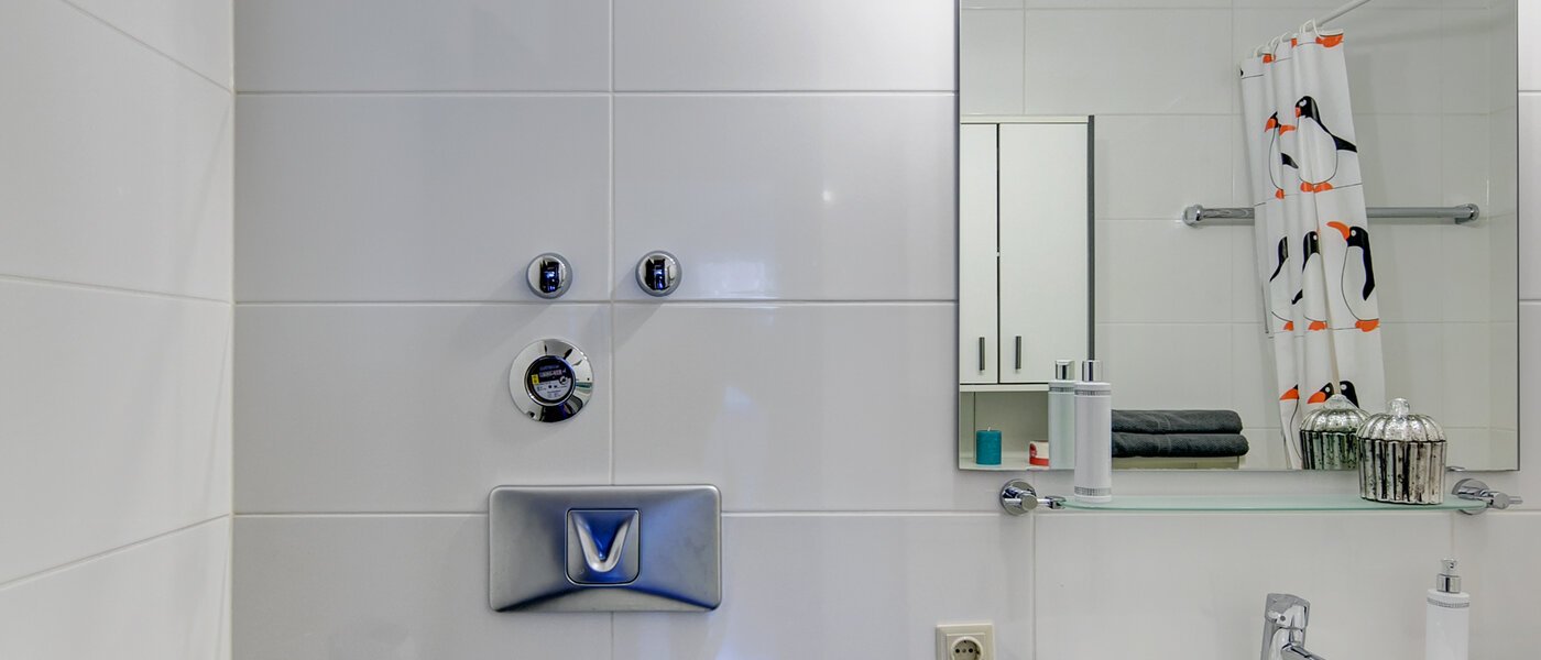 apartment München Arabellapark 03 bathroom 6561