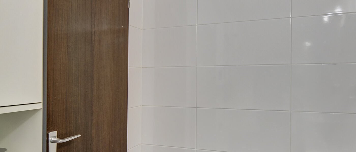 apartment München Arabellapark 05 bathroom 6561