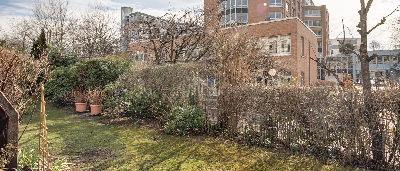 apartment München Arabellapark 01 view 6561