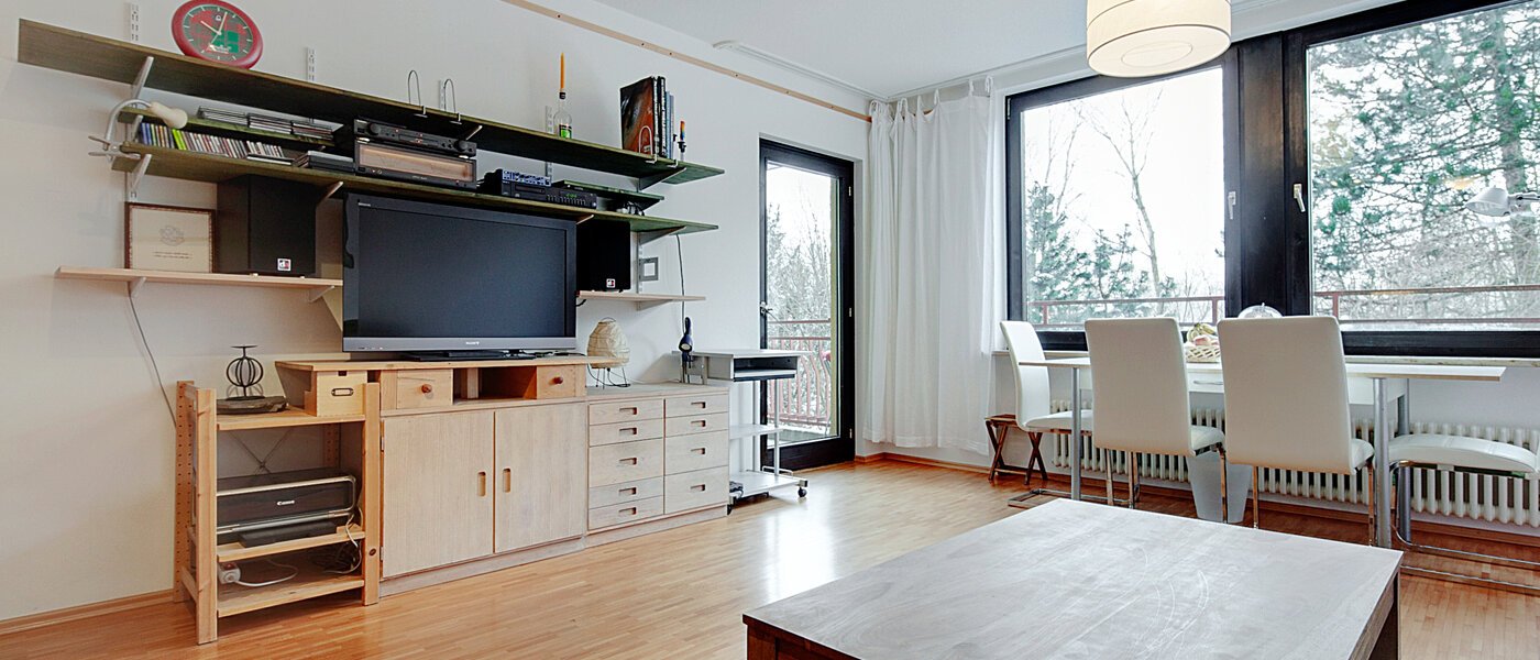 apartment München Haidhausen 02 living area 6637