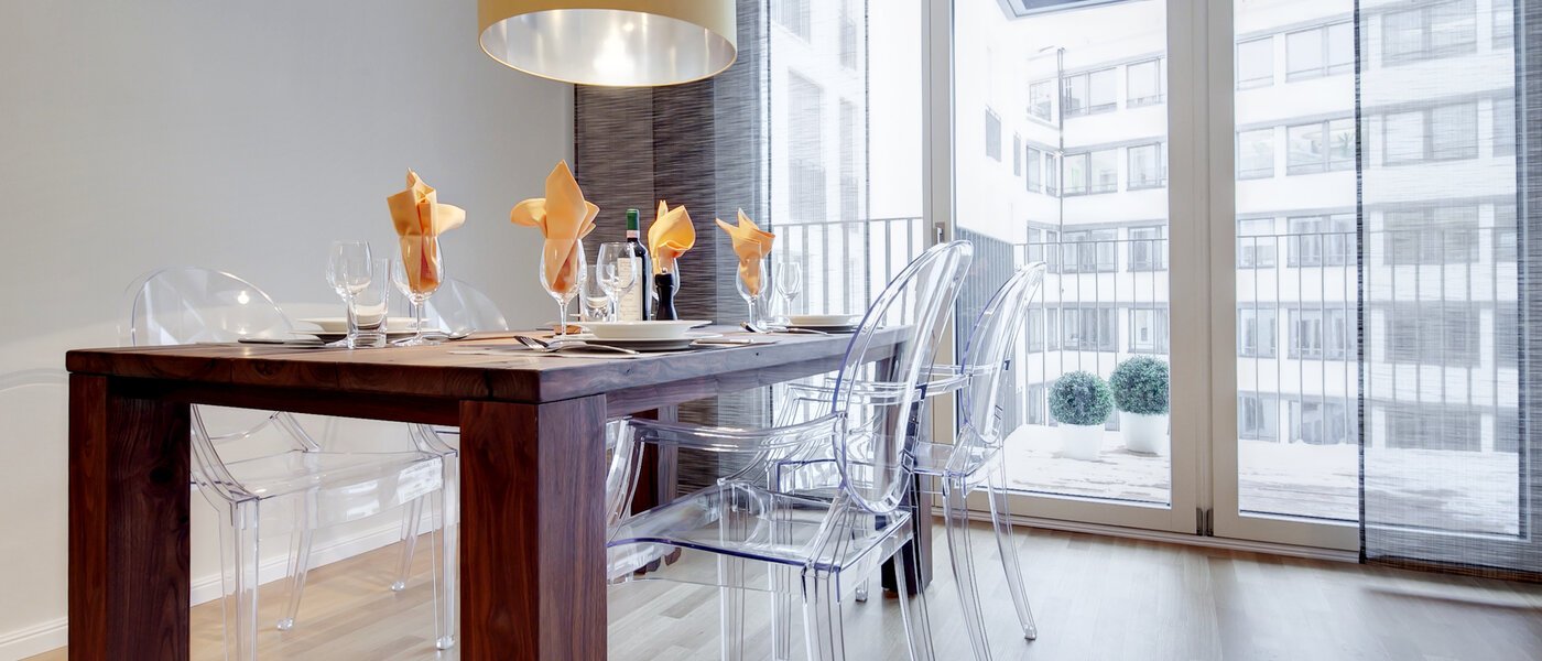 apartment München Maxvorstadt 02 dining 6639