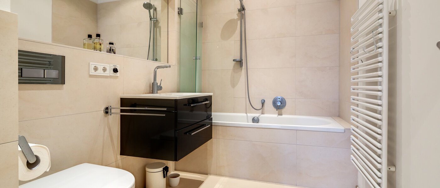 apartment München Haidhausen 01 bathroom 6640