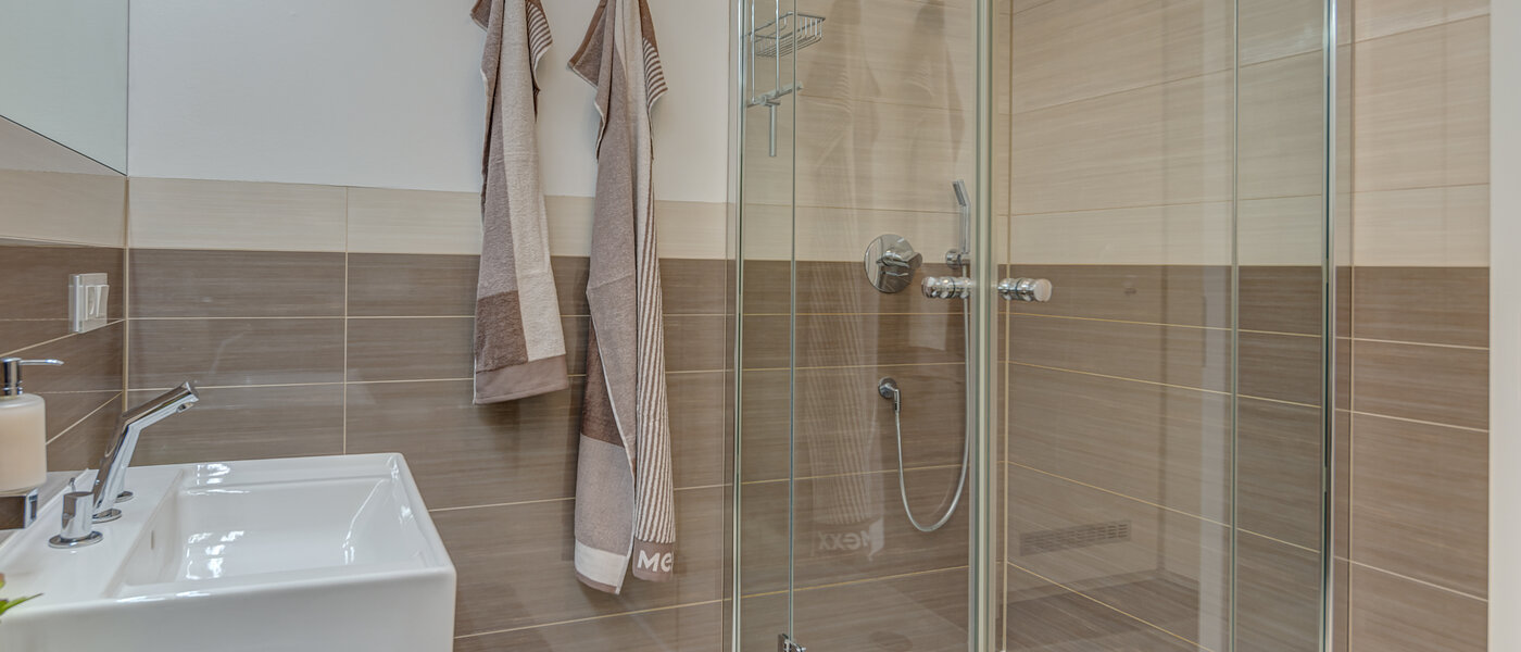 apartment München Neuhausen 02 bathroom 6646