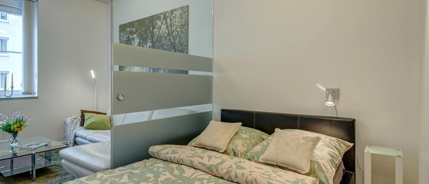 apartment München Neuhausen 01 sleeping area 6646