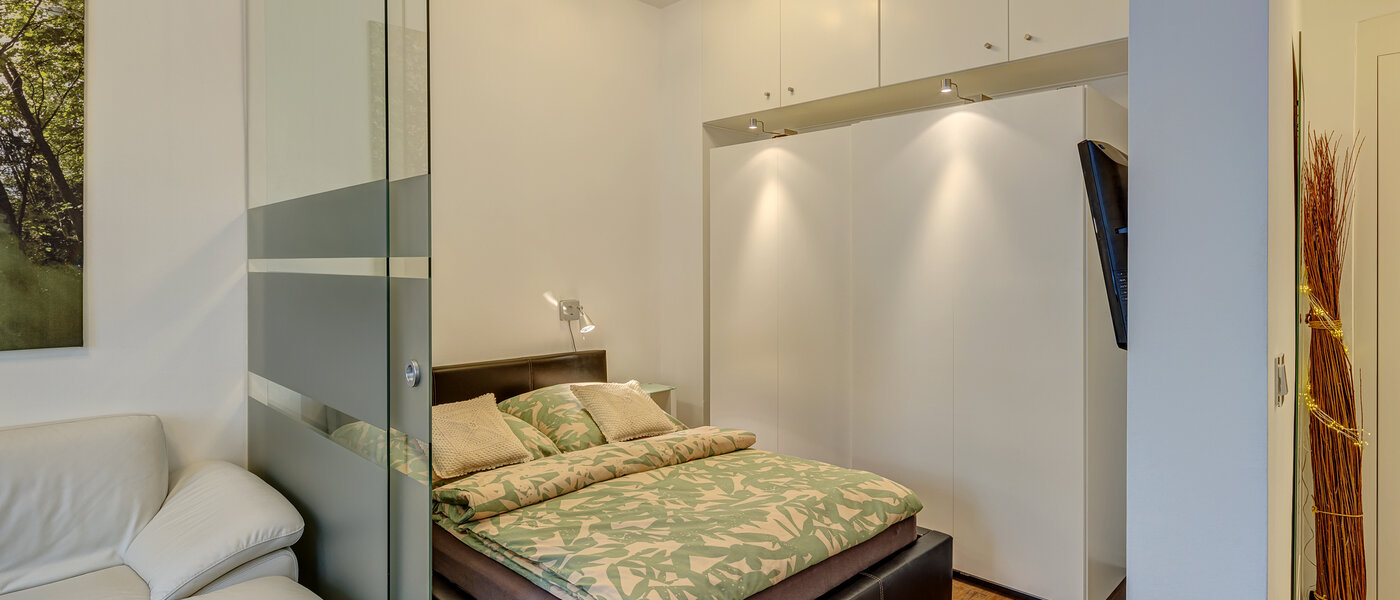 apartment München Neuhausen 02 sleeping area 6646