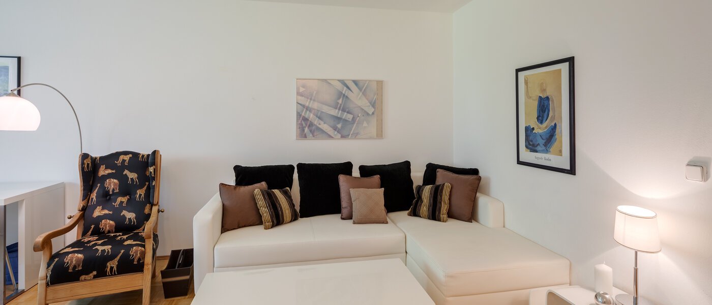 apartment München Denning 02 living area 6670