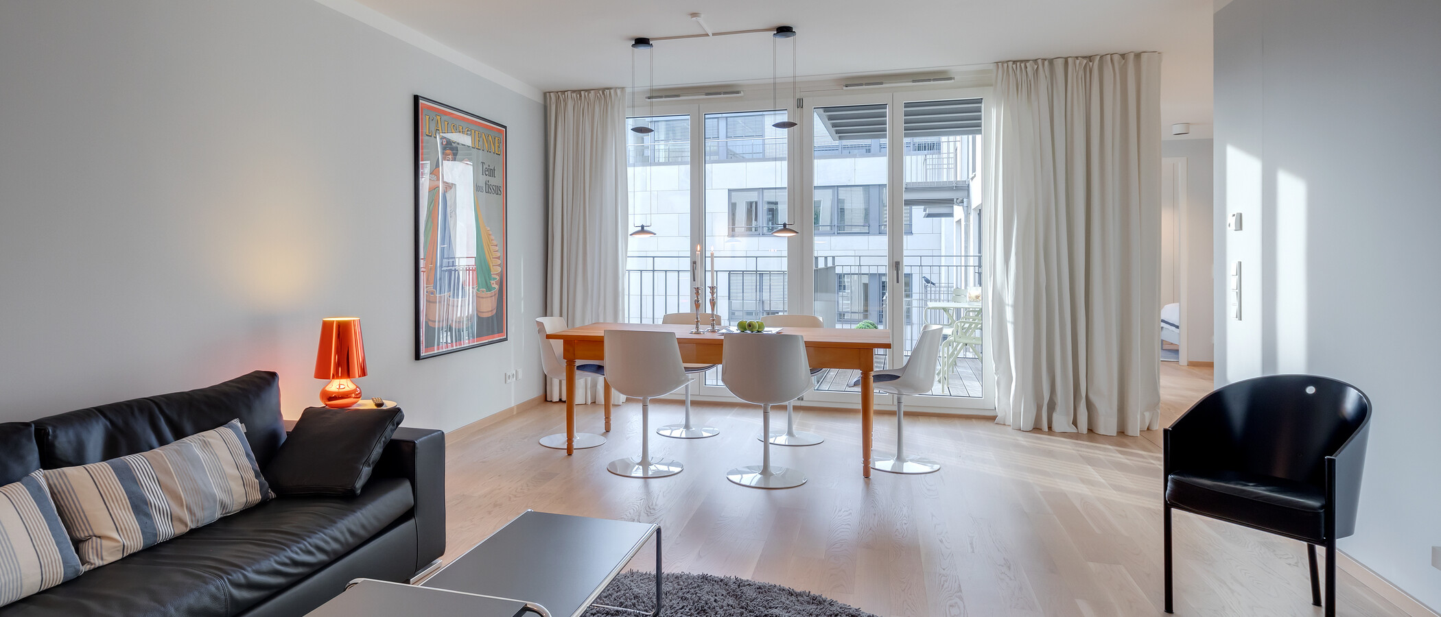 apartment München Maxvorstadt 02 living area 6679