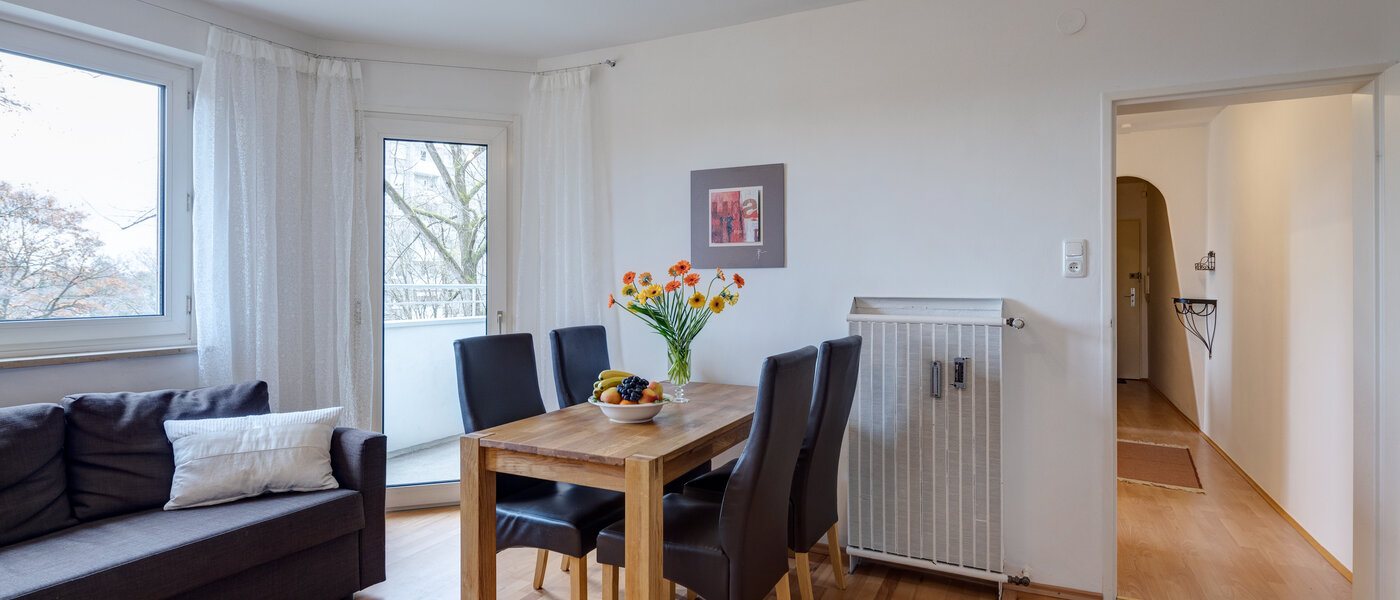 apartment München Parkstadt Bogenhausen 02 living area 669