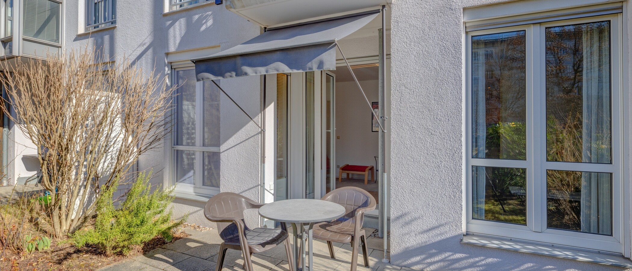 apartment with garden 	 München Neuhausen 02 terrace 6696