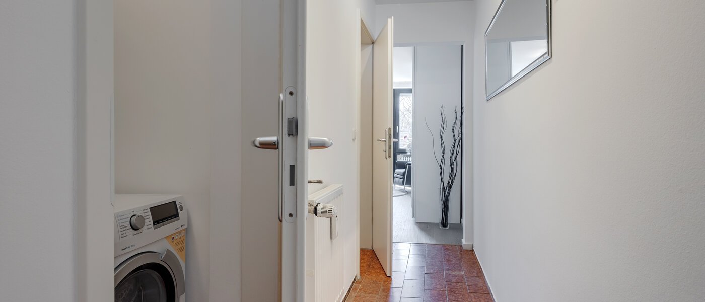 apartment München Bogenhausen 01 hall 6716