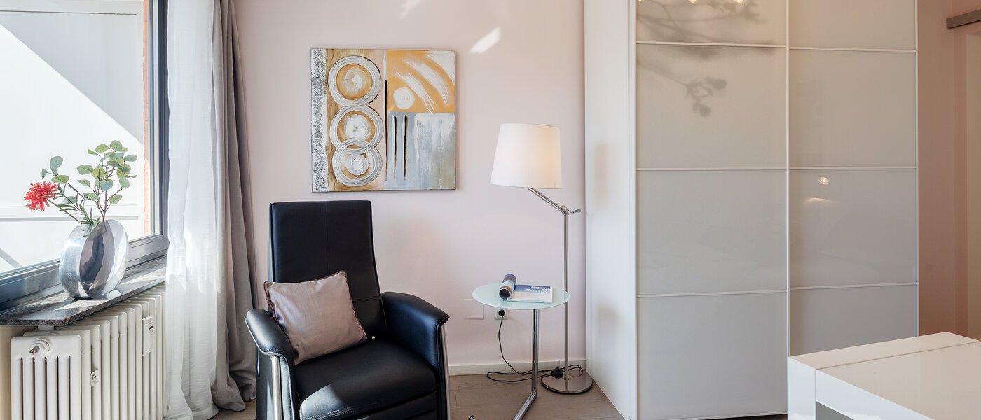 apartment München Bogenhausen 05 living area 6716