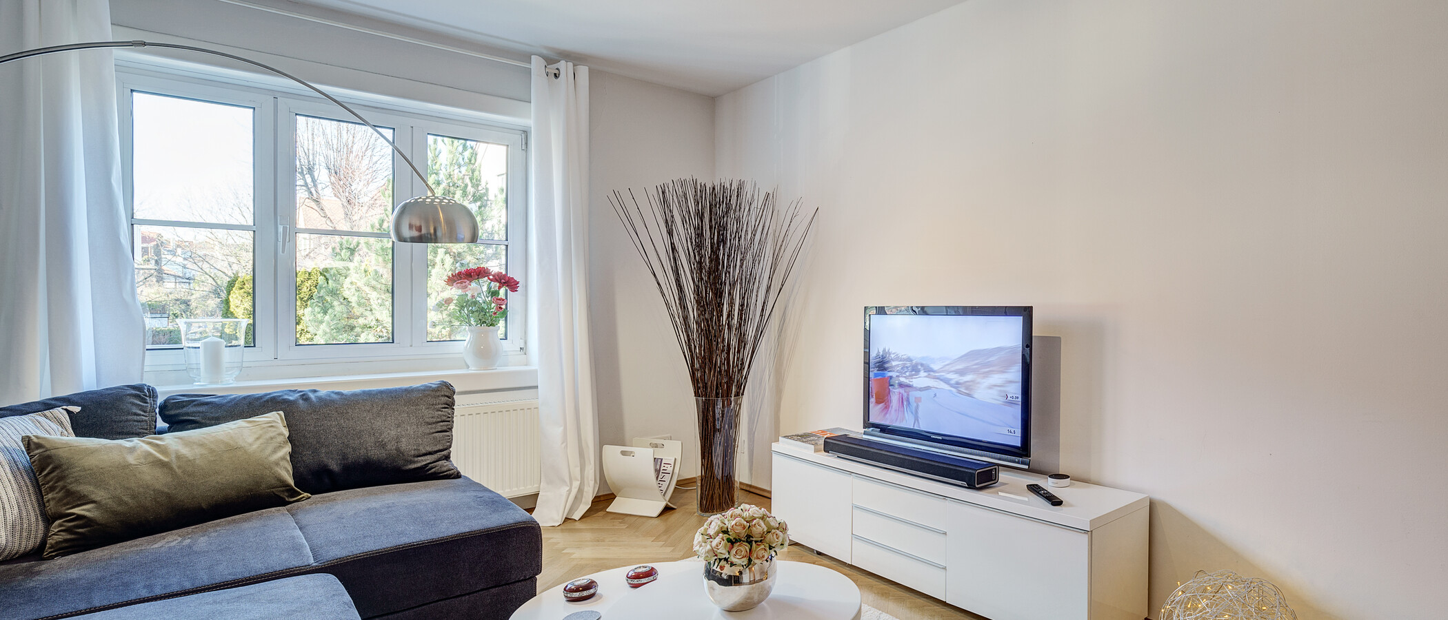 apartment München Schwabing-West (rund um den Bonner Platz) 02 living area 6724