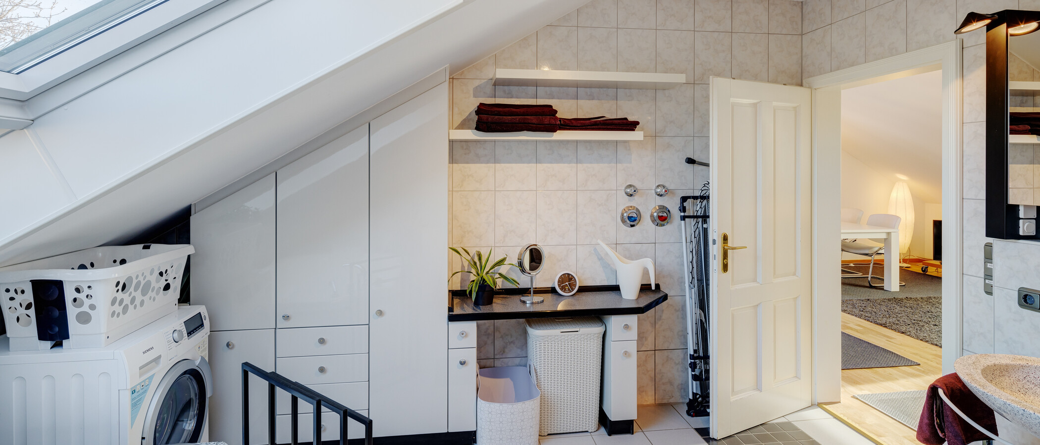attic apartment Vaterstetten 05 bathroom 6726