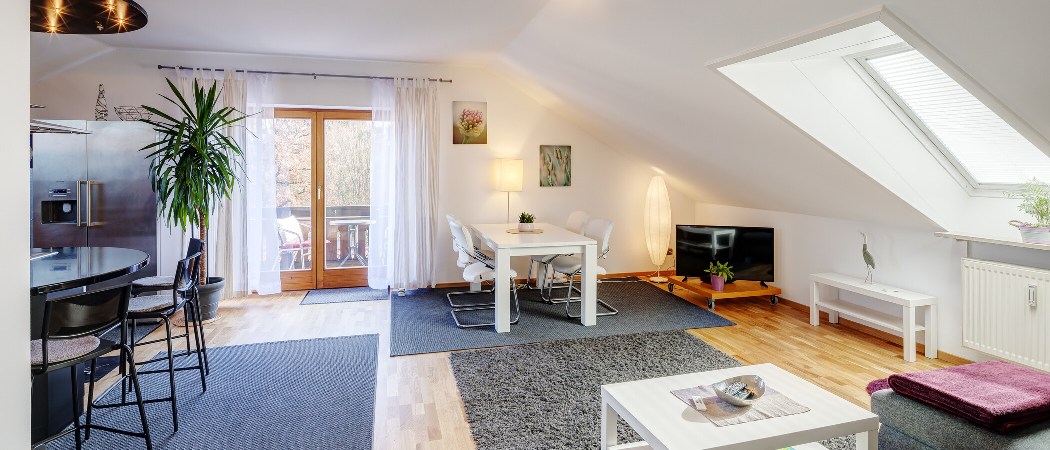 attic apartment Vaterstetten 01 living area 6726