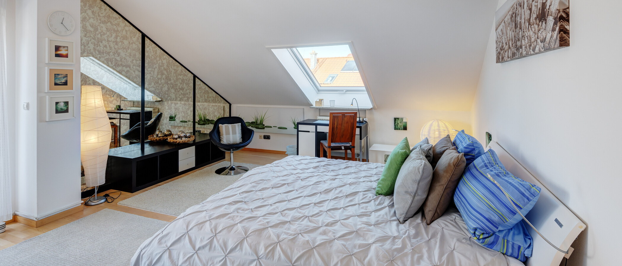 attic apartment Vaterstetten 03 1. bedroom 6726