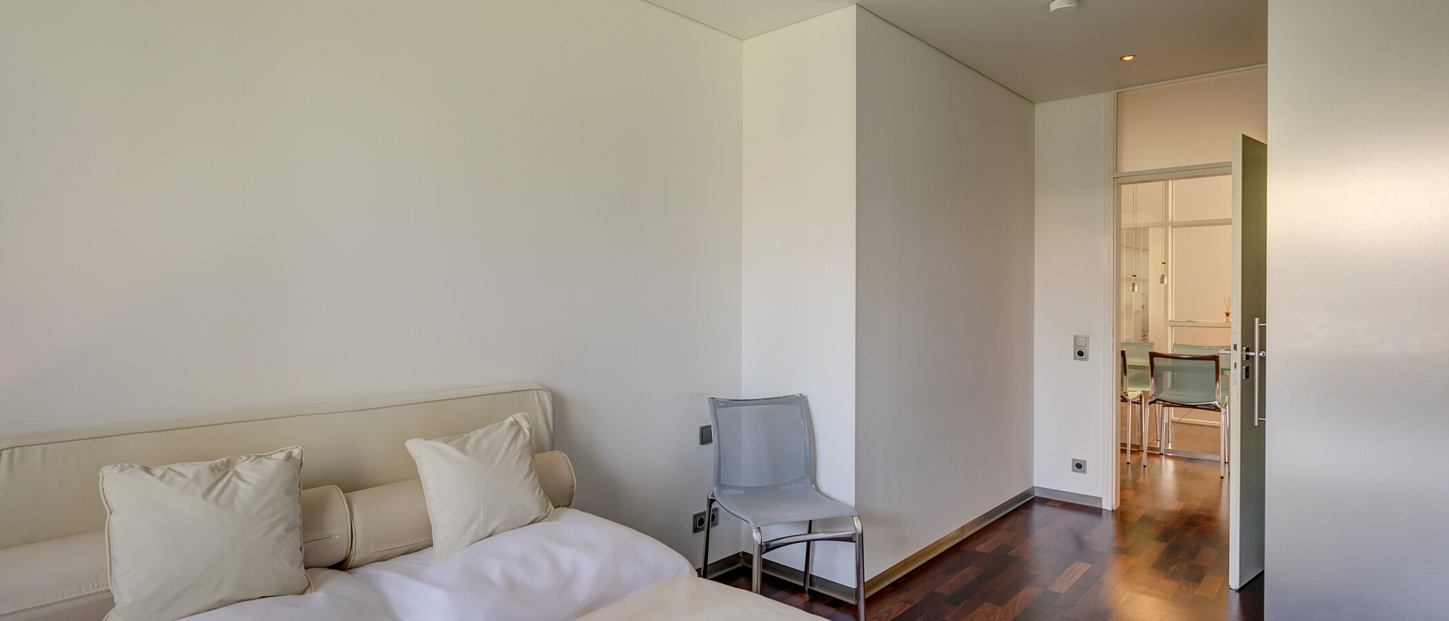 apartment München Herzogpark 04 2. sleeping area 673