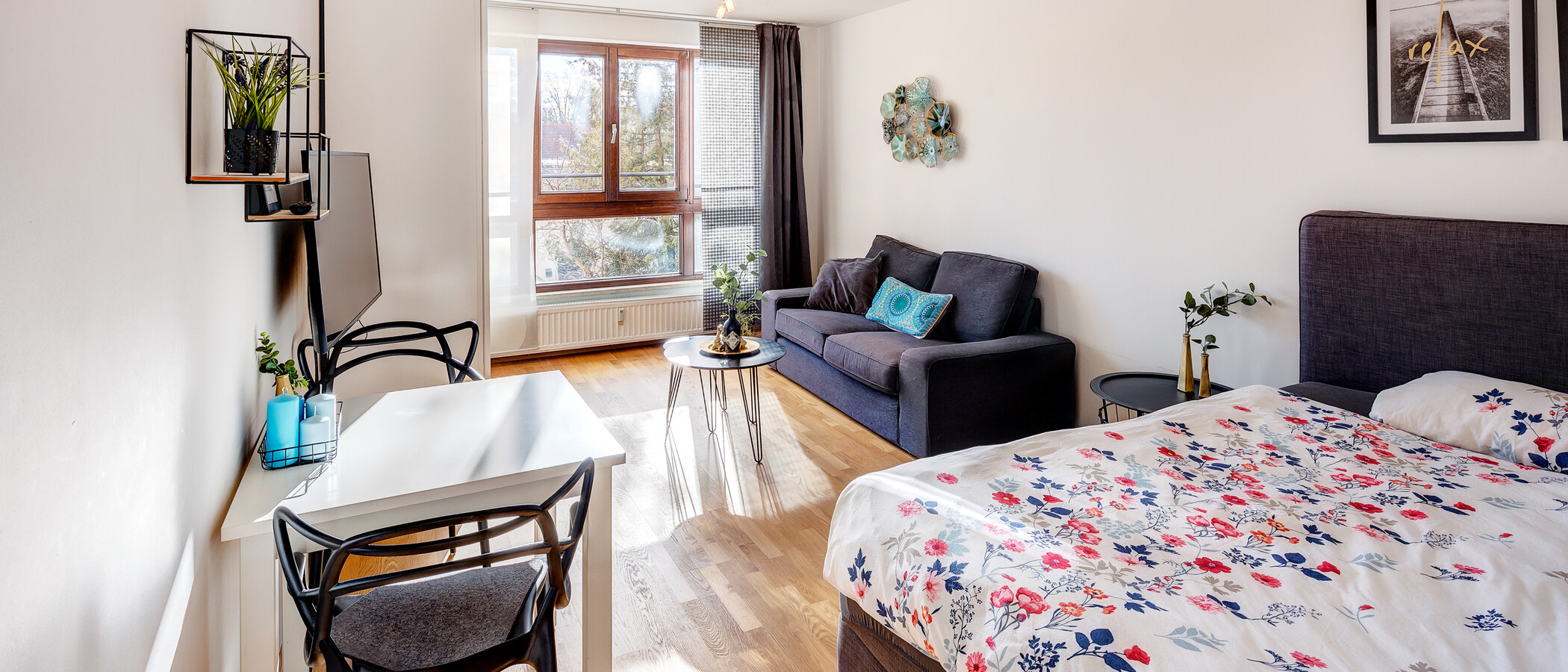 apartment München Milbertshofen 01 living area 6735